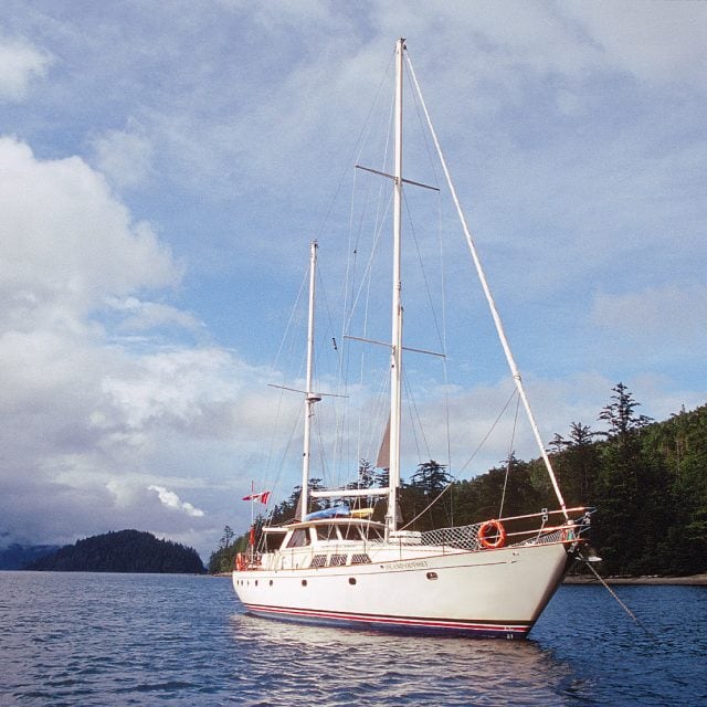 Island Odyssey at Anchor - Island Odyssey