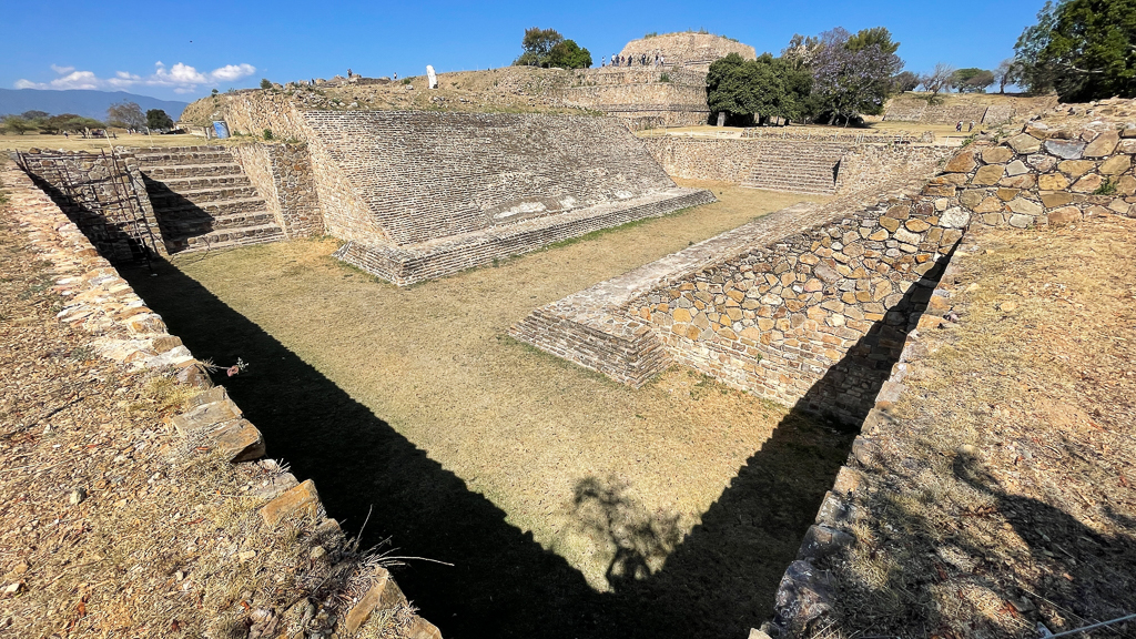 Monte Alban, Mexican ruins