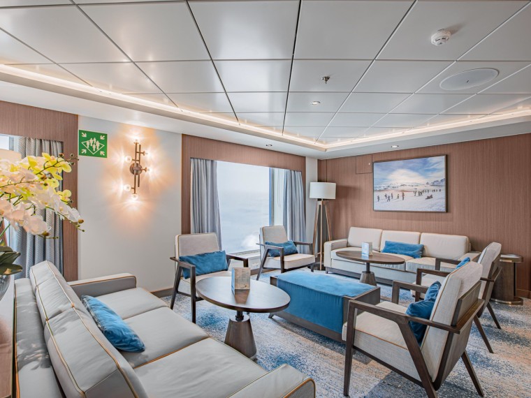 Nordic Bar Lounge